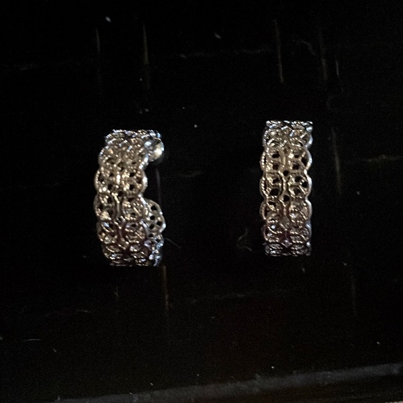 Silver small hoops non tarnish - Picture 1 of 3